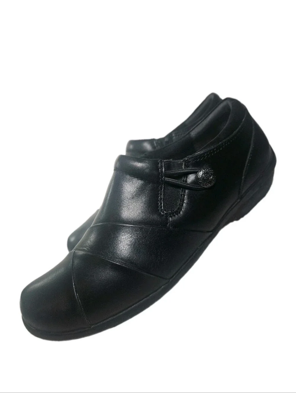 Clarks classic black